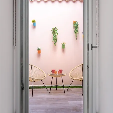 Séjour chez l'habitant Stanza Con Patio Privato Nel Centro Storico Di