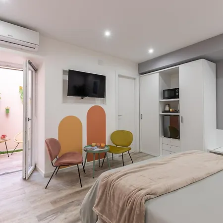 Quarto em Acomodações Particulares Stanza Con Patio Privato Nel Centro Storico Di *