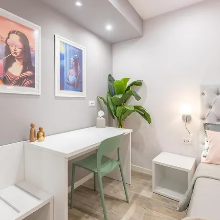 Stanza Con Patio Privato Nel Centro Storico Di Quarto em Acomodações Particulares *